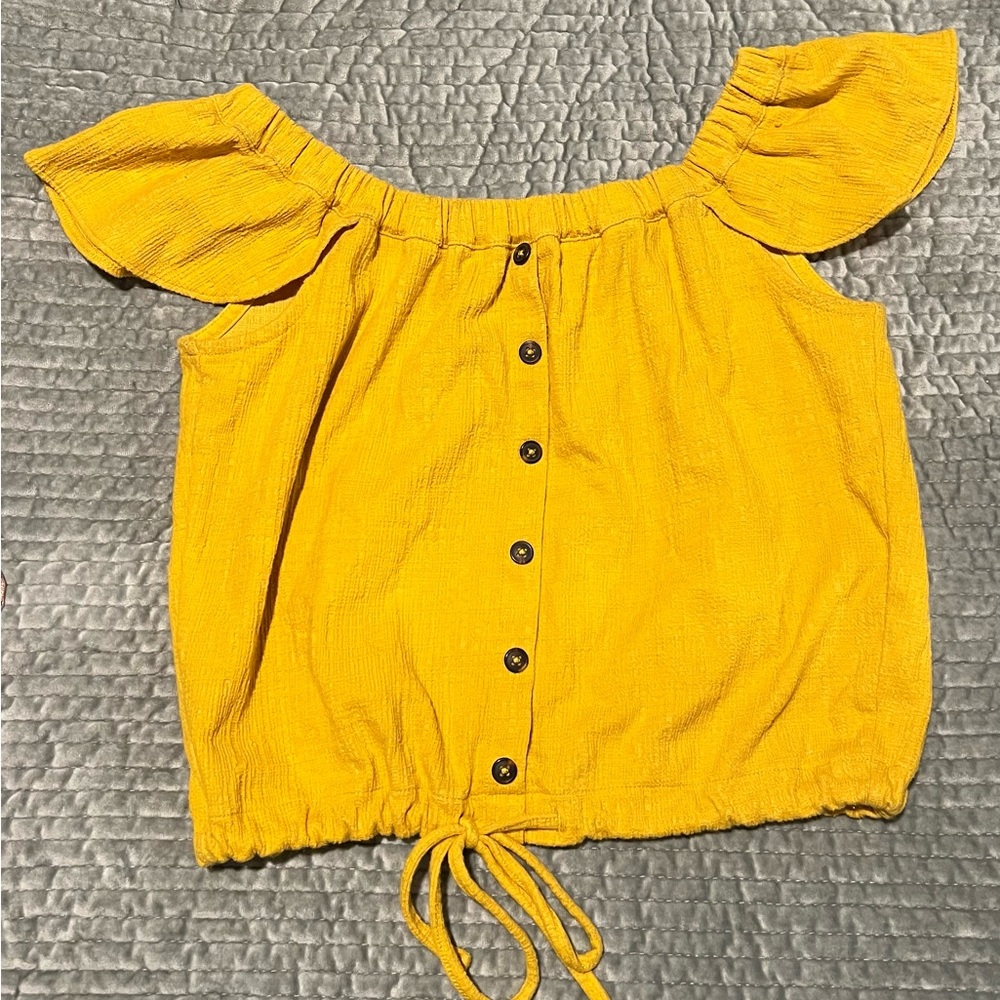 Texture & Thread Off-the-Shoulder Top - Picture 4 of 6